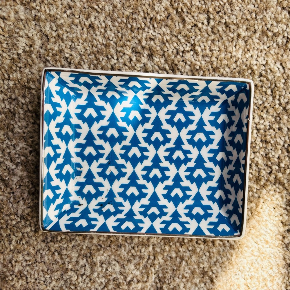 Jcrew small dish Patterned blue and white